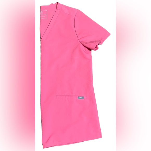 💗 FIGS Casma Three-Pocket Scrub Top Medium Limited Edition color-Neon Pink EUC - Picture 6 of 15